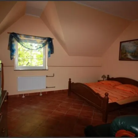 Dom Pod Debem Villa Majdy Exterior photo