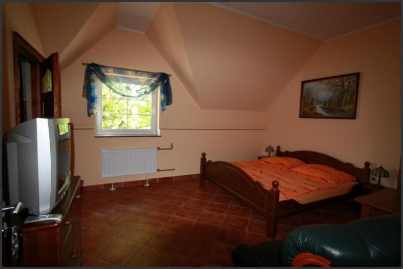 Dom Pod Debem Holiday home Majdy